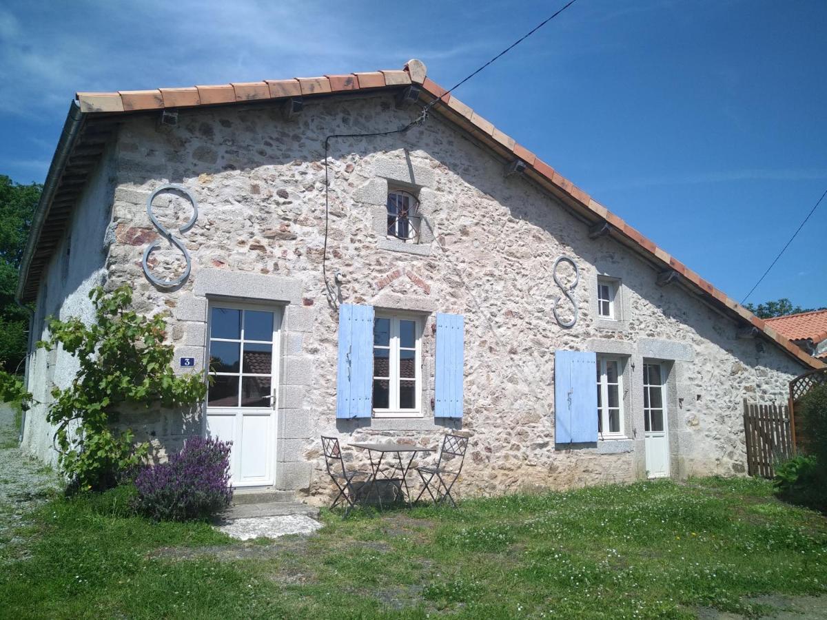 Gite De La Barliere Secondigny Exterior foto